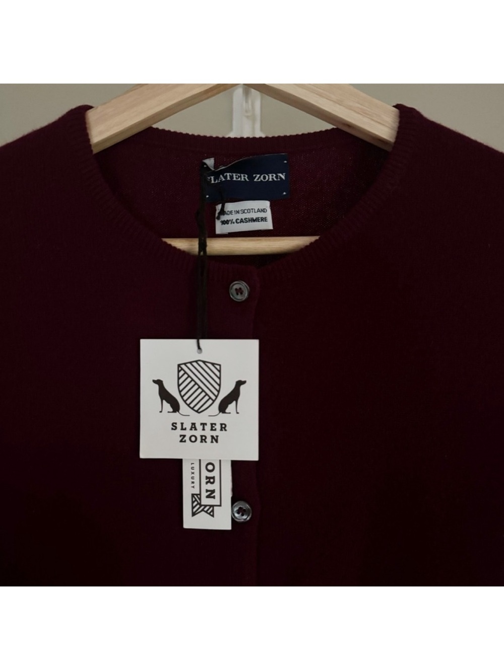 🍷 NWT SLATER ZORN Maroon Cream Patch 100% Cashmere Cardigan Scotland Size M - Picture 8 of 10